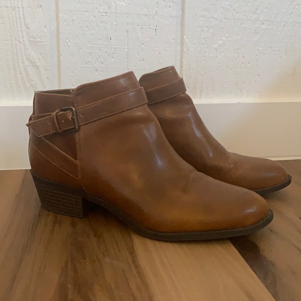Excellent Condition - American Eagle Booties